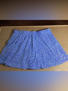 Talbots Blue Printed slightly flared skort. Size XL. Really nice.